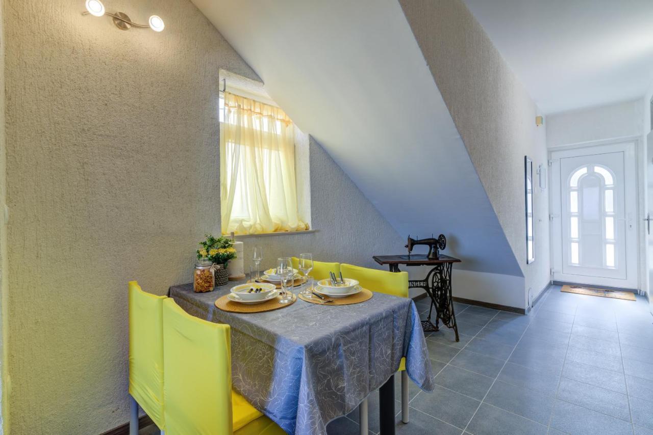 Apartman Sunce Сень Екстер'єр фото