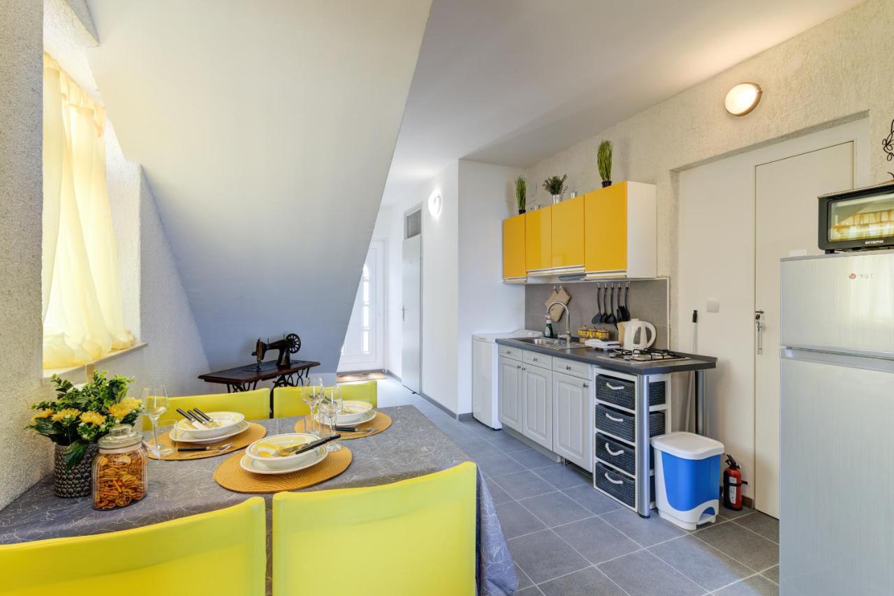 Apartman Sunce Сень Екстер'єр фото